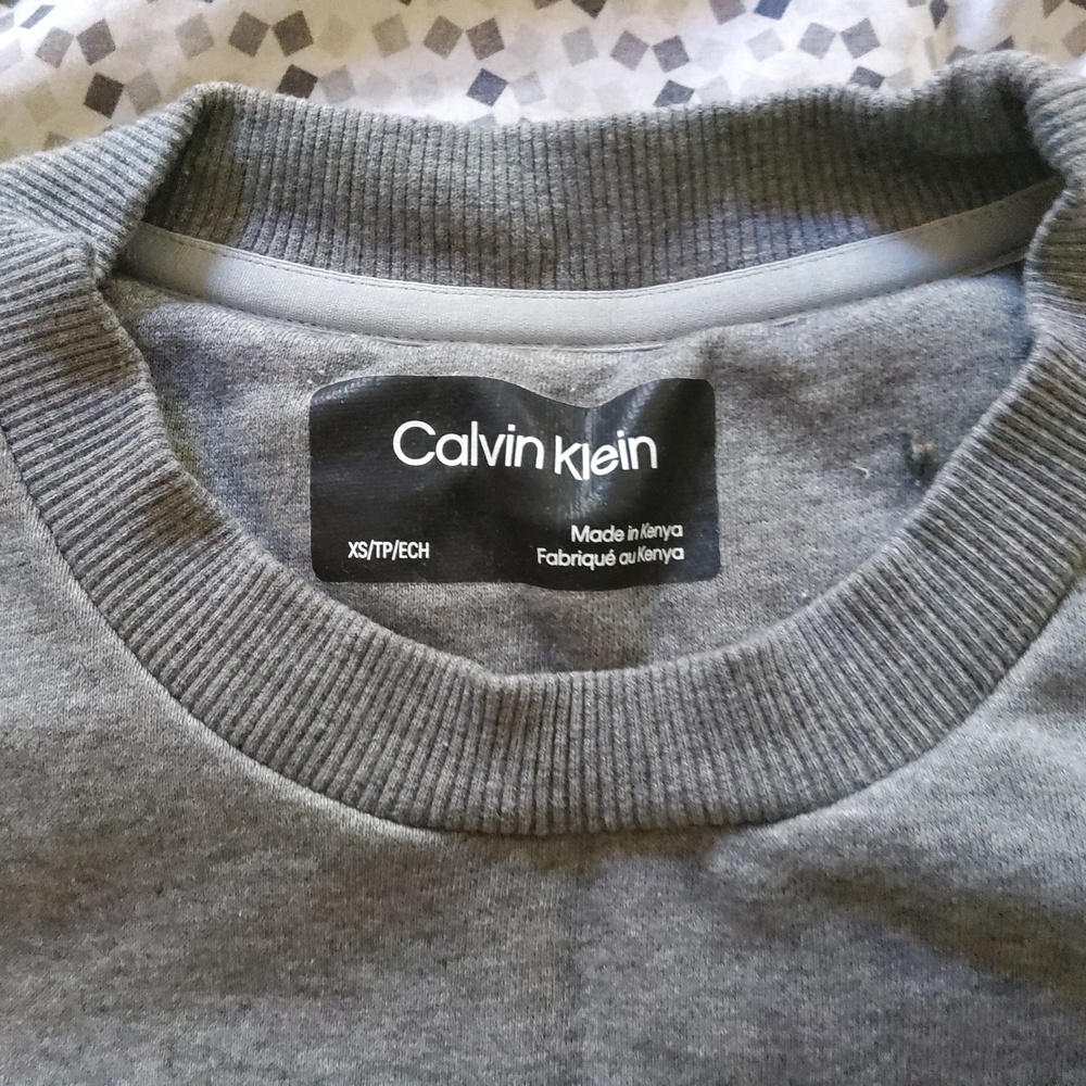 Sweater - Picture 2 of 3